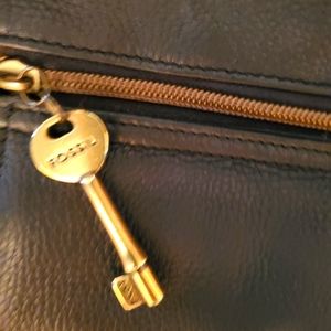 FOSSIL crossbody black leather purse